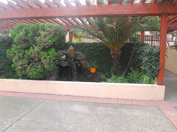 3rd image of 25912 Hayward Blvd APT 208