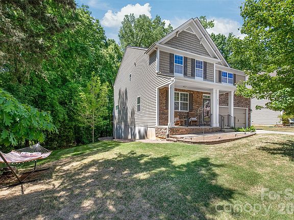 2nd image of 973 Autumn Glen Ct