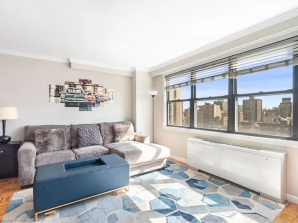 201 East 28th Street image 1 of 6