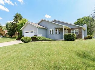 90 Spring Gln, Collinsville, IL 62234