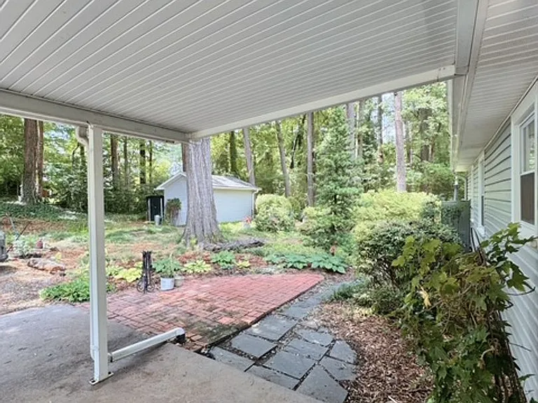3028 Dixon Rd — Photo 21