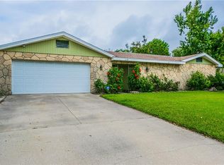 8134 122nd St, Seminole, FL 33772