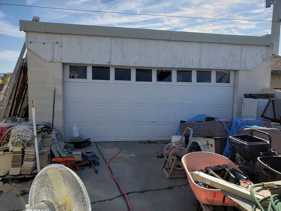 2nd image of 1307 Monterey Dr