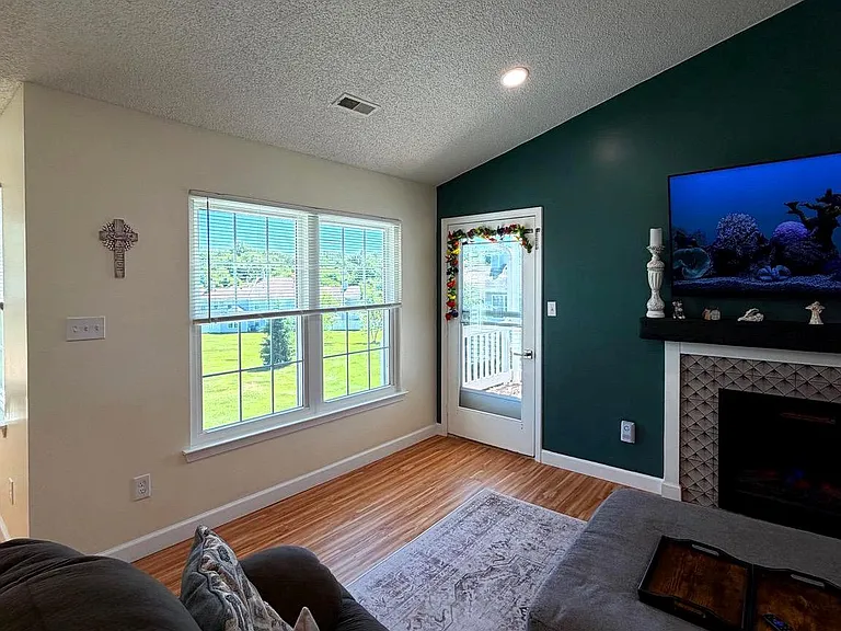 543 Cedar Hollow Dr — Photo 30
