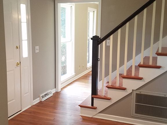 2nd image of 400 Bradley Ct