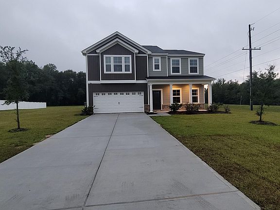 2nd image of 6 Enclave Way NE
