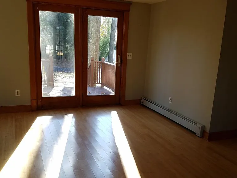 386 Beecroft Pl — Photo 8