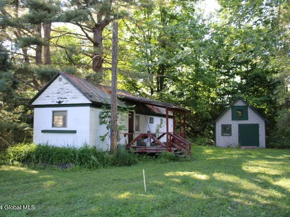 166 Little Amsterdam Road, Wells, NY 12190