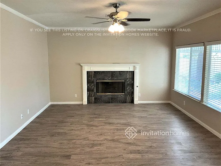 8121 Tropic Isle Cir — Photo 2