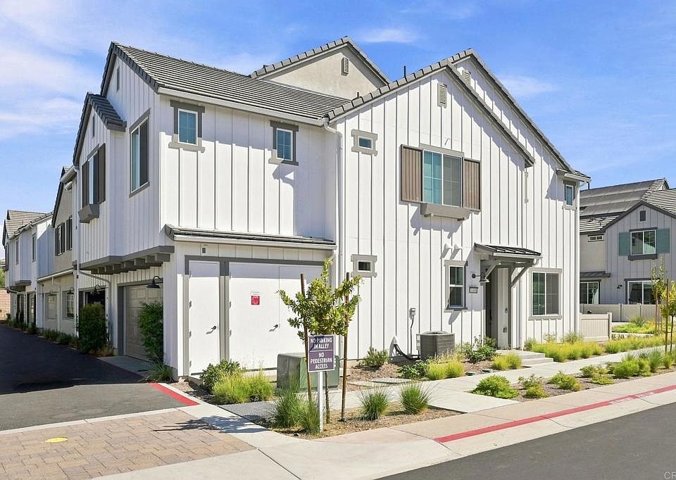 1st image of 32416 Brunello Way