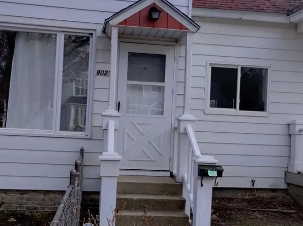 902 Washington St #1/2, Traverse City, MI 49686