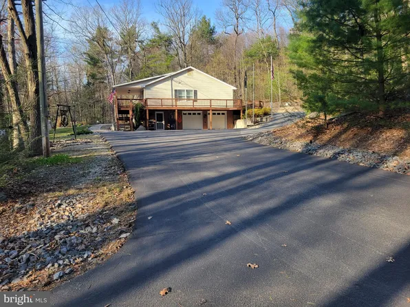 3304 New Baltimore Rd, South Mountain, PA 17261