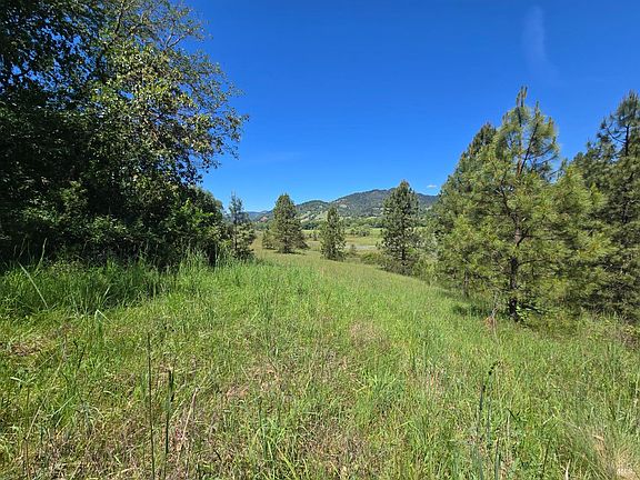 3rd image of 23300 Eastside Road