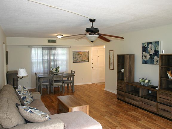3rd image of 5570 Tamberlane Circle #130