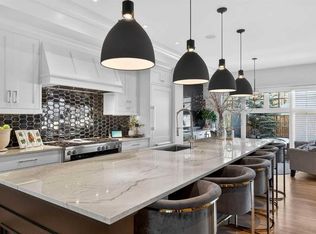 4215 E 16a St SW, Calgary, AB T2T4L3