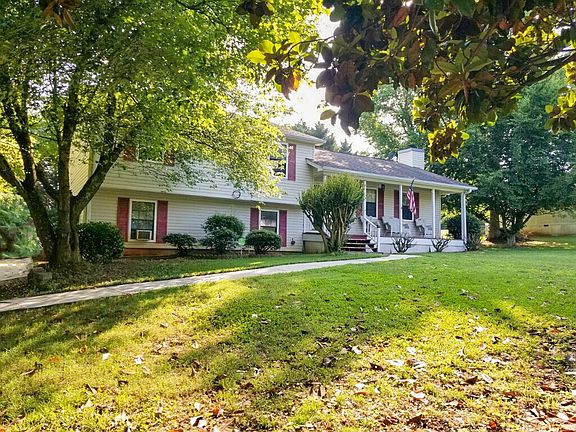 3rd image of 4807 Countryside Dr