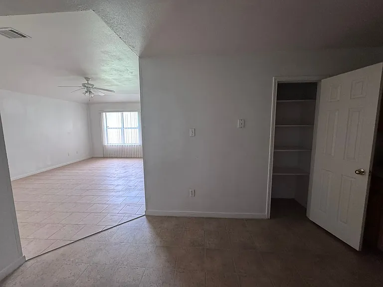 1430 Shoshoni Trl — Photo 19