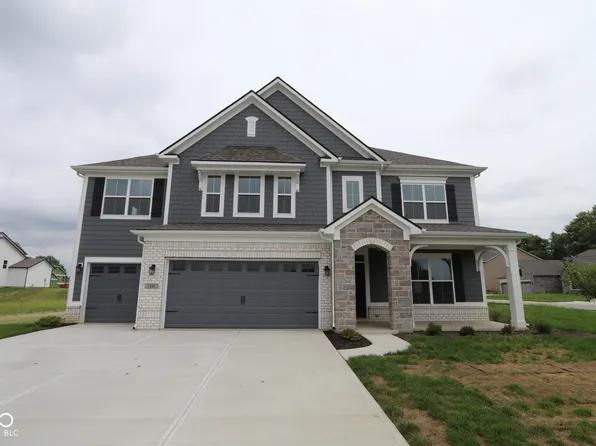 1141 Sweetland Ln, Greenwood, IN 46143