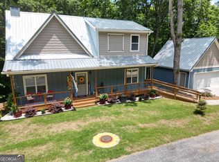 976 King Mountain Dr, Clayton, GA 30525