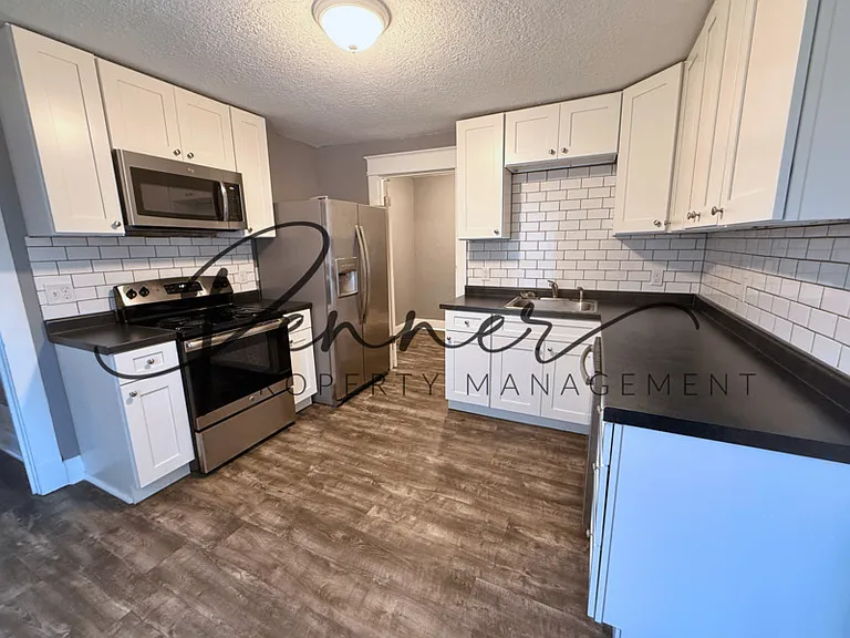 133 S Lincoln St #4 — Photo 3