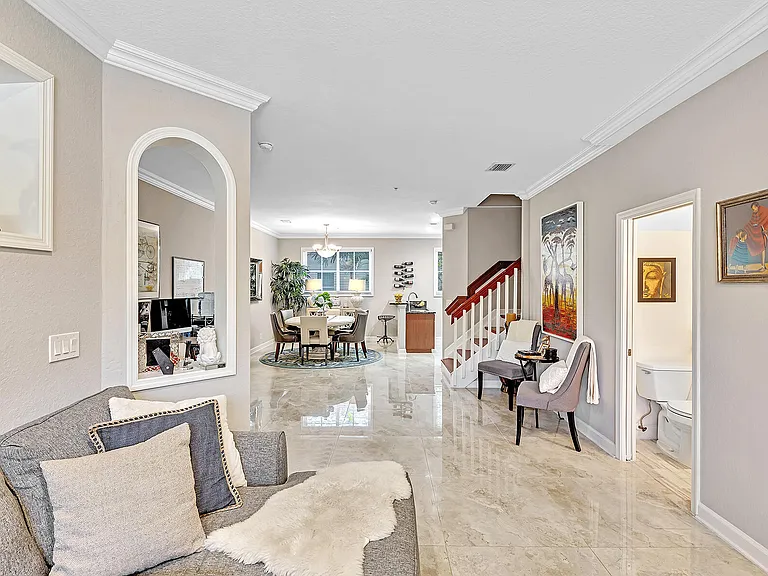323 Bayfront Dr — Photo 30