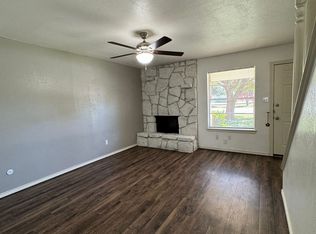 1601 N Nolan River Rd APT A, Cleburne, TX 76033