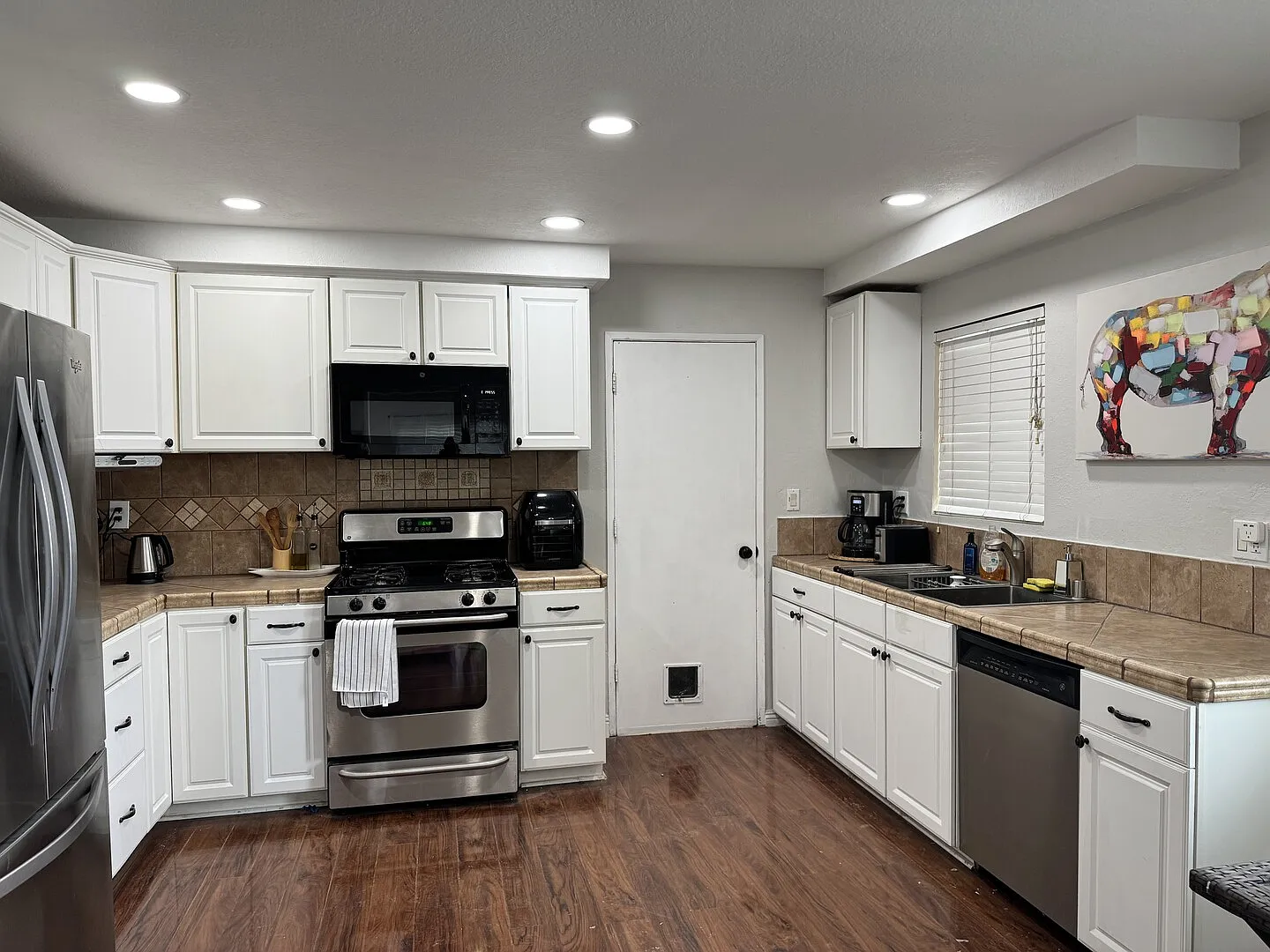 Peaceful 2Be 2Ba House in Chino Hills — Photo 3