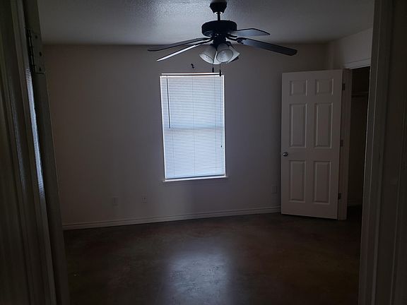 4th image of 1305 Cavalry Ln APT D