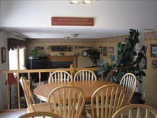 4th image of 1919 S Timberlane Dr