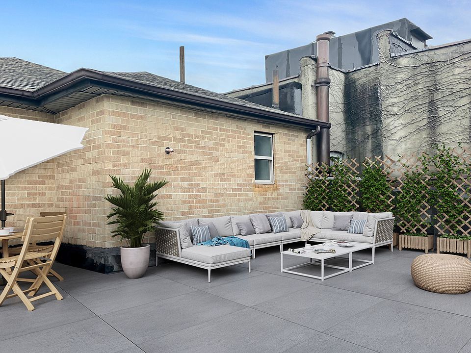 1st image of 142 Wyckoff Ave #3
