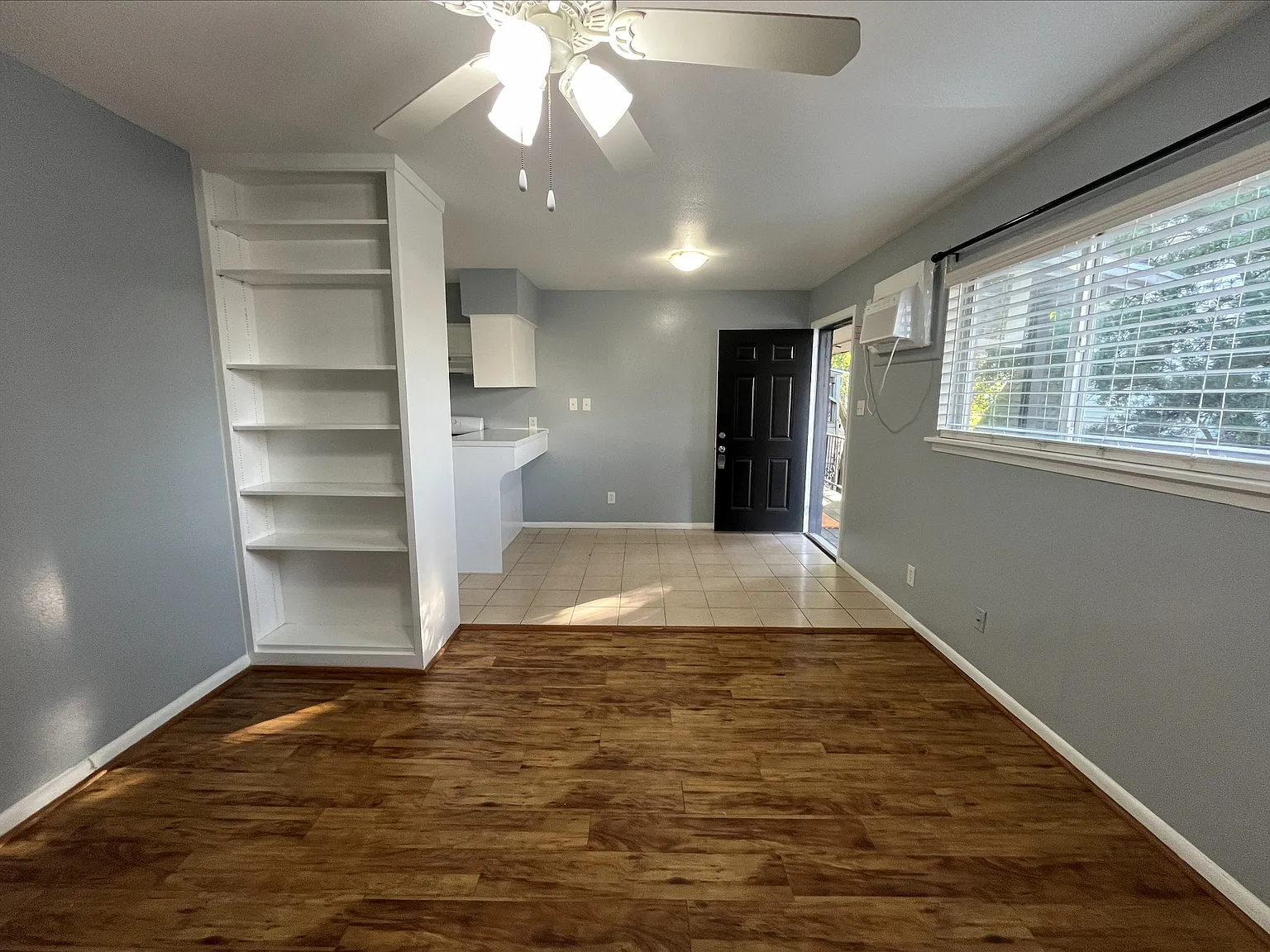 1 bed, 544 sqft, $975 — Photo 3