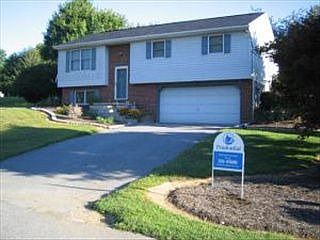 1st image of 27 Orchard Ln