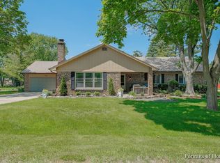 3N079 Ridgeview St, West Chicago, IL 60185