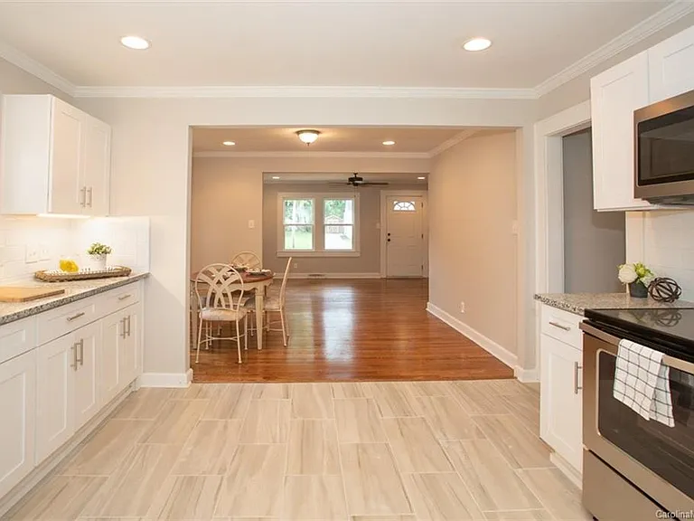628 Oak St — Photo 4