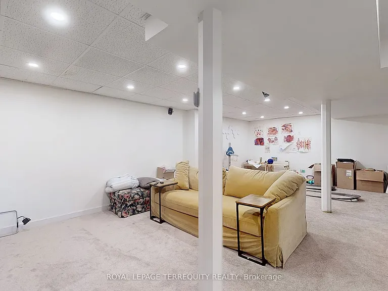 65 Lorridge St — Photo 37
