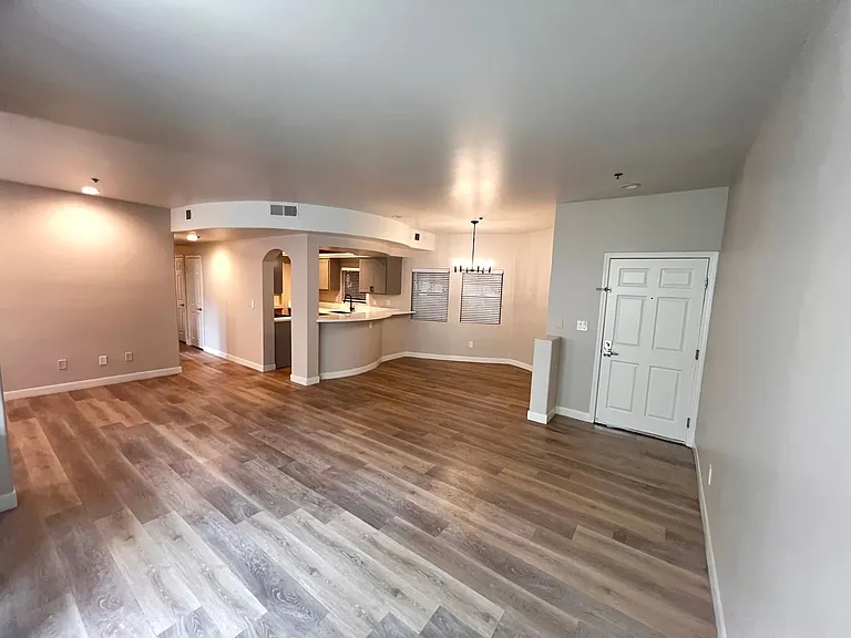 4623 Willis Ave — Photo 3