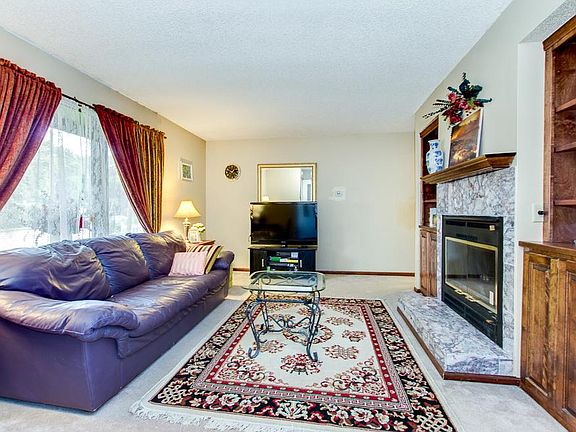 3rd image of 4190 White Bear Ave