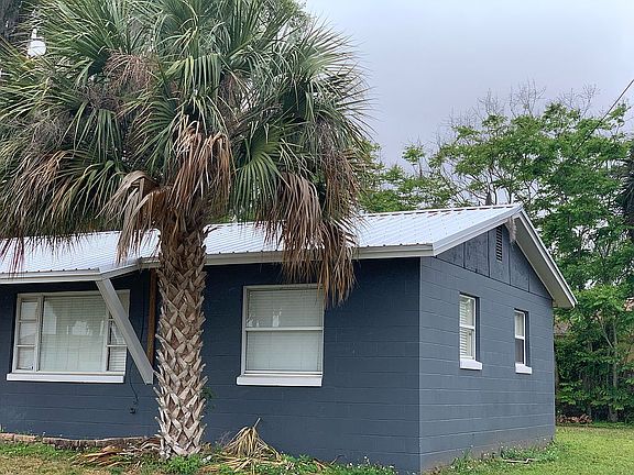 2nd image of 1305 Berwick Dr