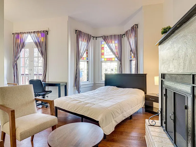 409 Constitution Ave NE #2 — Photo 2