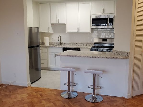 4000 Tunlaw Rd NW APT 904