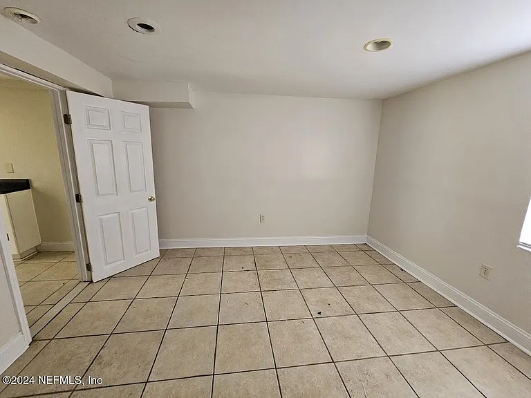 925 Phillips St #2 — Photo 8