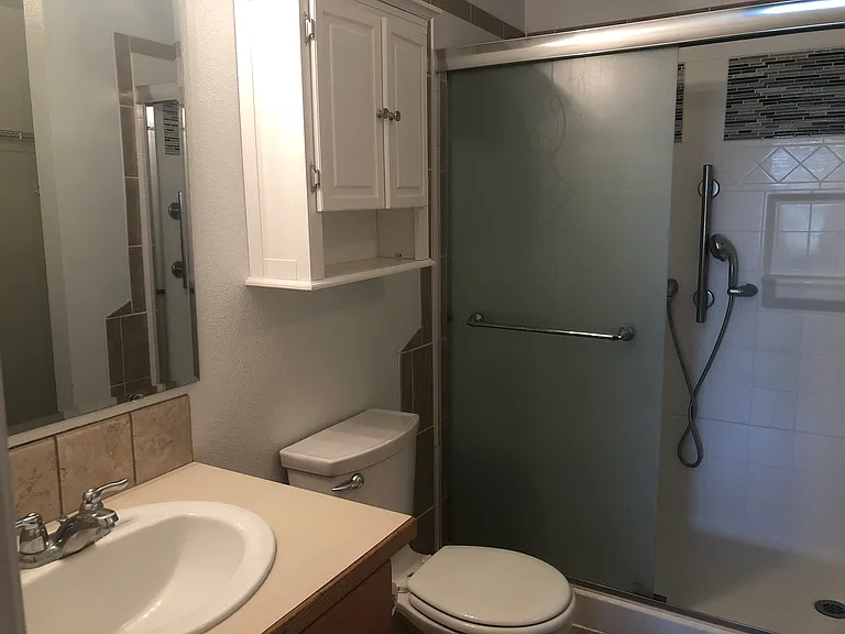 218 W Playground St — Photo 12