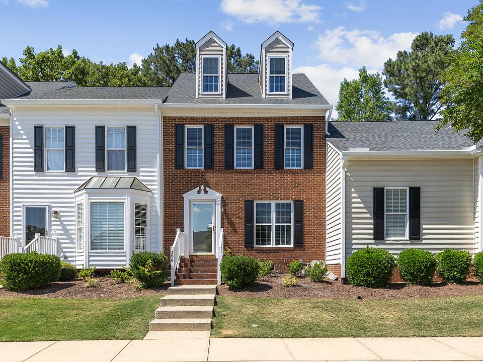 1st image of 306 Knightsborough Way