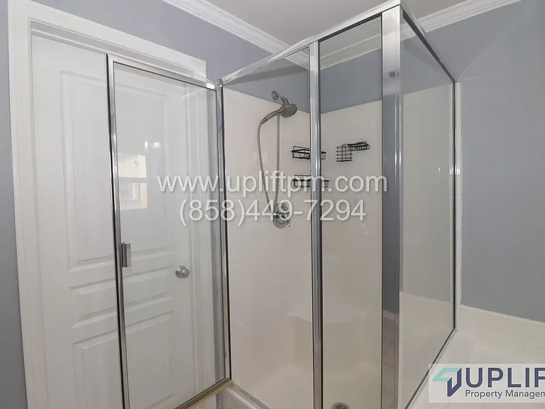 4300 Newton Ave #65 — Photo 7