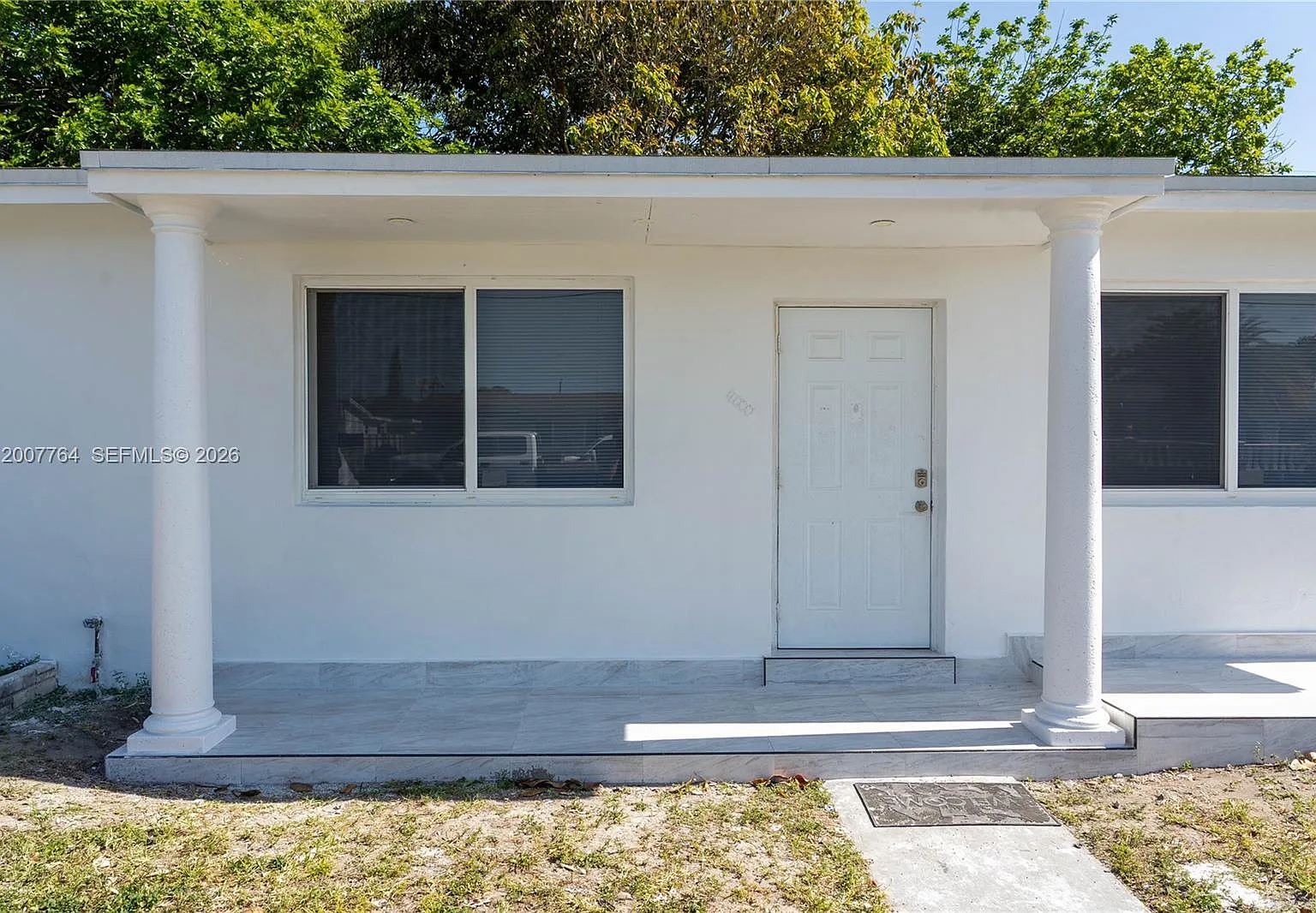 Carol City Gardens — Photo 2