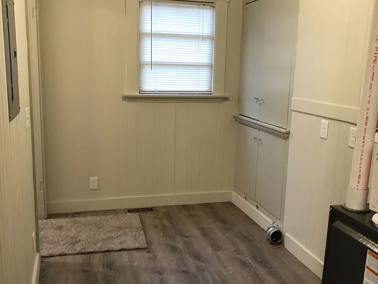 3320 Pine St — Photo 8