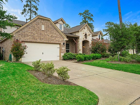 5th image of 14 Lufberry Pl
