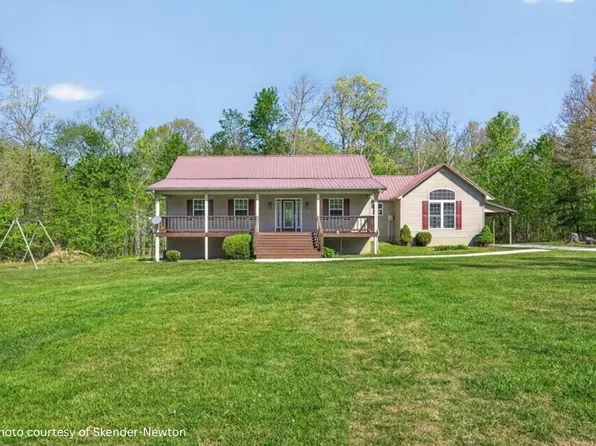 3790 Cumberland Lakes Dr, Monterey, TN 38574