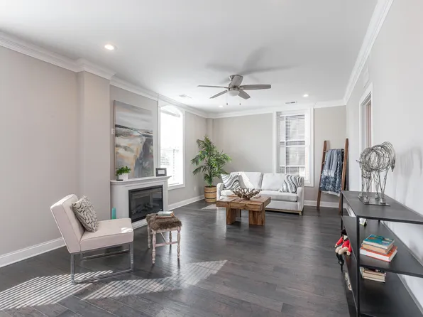 369 E Main St #304, Lexington, KY 40507