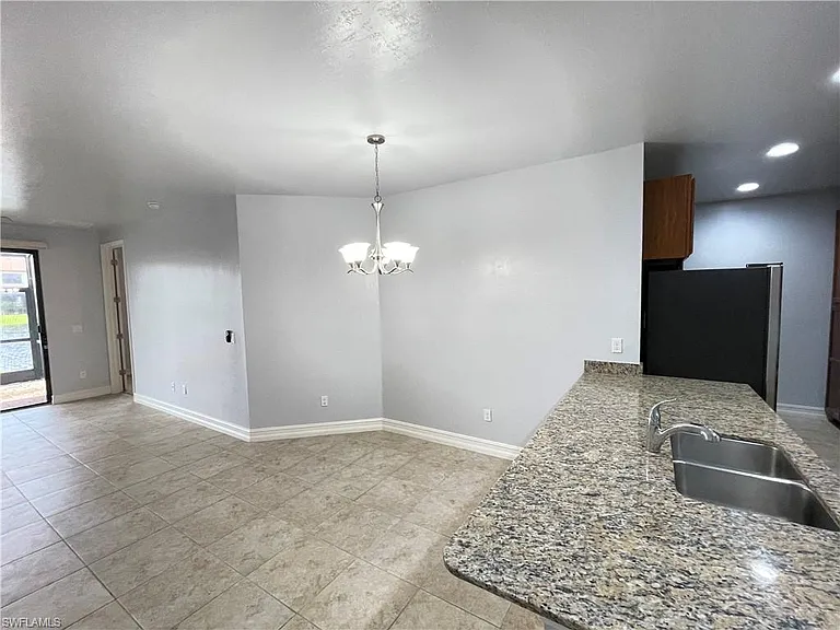 7818 Bristol Cir — Photo 7